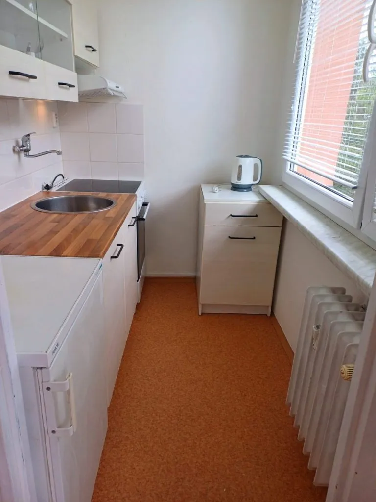 Úprava kuchyňské linky včetně obkladů